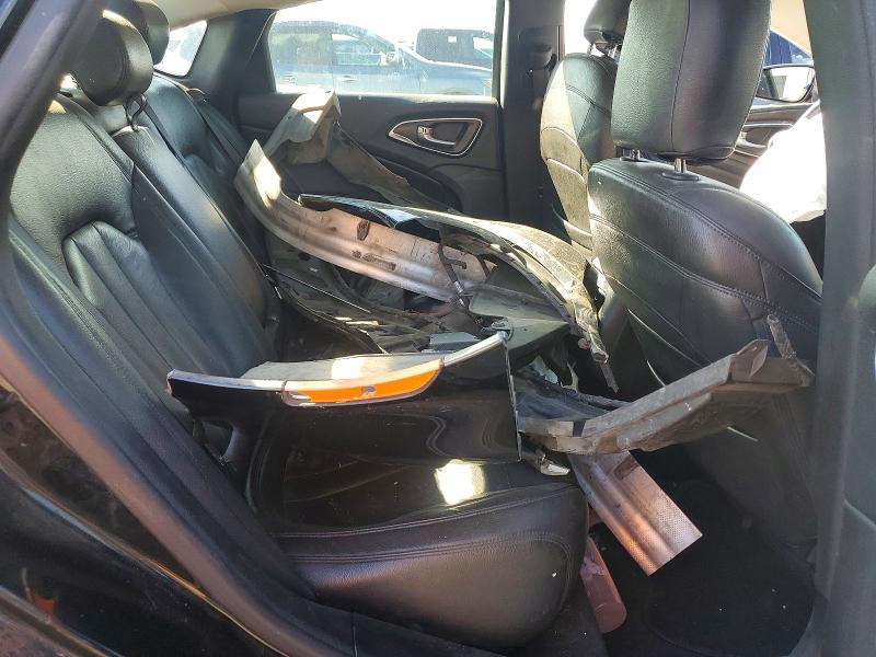 Auction sale of the 2016 Chrysler 200, vin: 1C3CCCAB1GN152151, lot number: 74082835