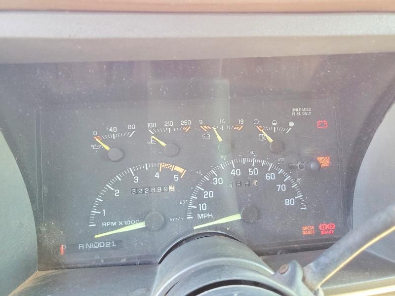 Aukcja sprzedaży 1994 Chevrolet Suburban K, vin: 1GNFK16K9RJ334433, numer aukcji: 73546295