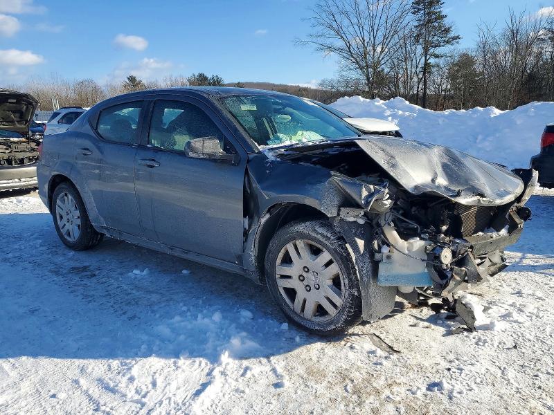 2013 Dodge Avenger მანქანა იყიდება აუქციონზე, vin: 1C3CDZAB5DN725211, აუქციონის ნომერი: 74384845
