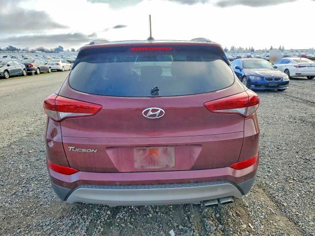 2017 Hyundai Tucson მანქანა იყიდება აუქციონზე, vin: KM8J33A22HU562866, აუქციონის ნომერი: 97890565