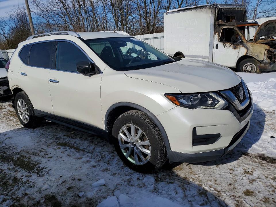 2018 Nissan Rogue მანქანა იყიდება აუქციონზე, vin: KNMAT2MV7JP618874, აუქციონის ნომერი: 74950215