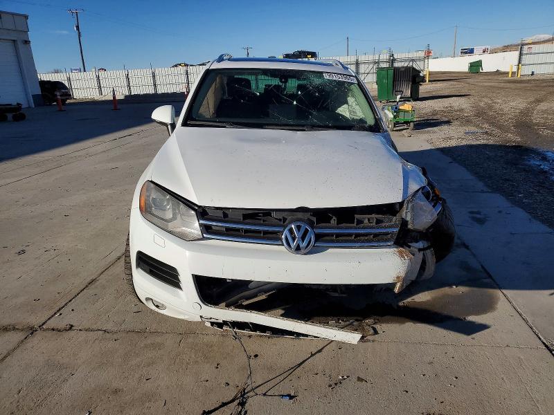 Aukcja sprzedaży 2014 Volkswagen Touareg, vin: WVGEP9BP8ED011467, numer aukcji: 99153965