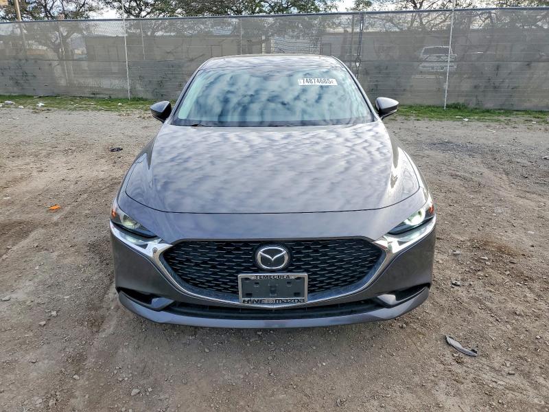 74874685 :رقم المزاد ، JM1BPBEM8K1120041 vin ، 2019 Mazda 3 Premium مزاد بيع
