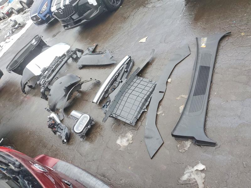 56053916 :رقم المزاد ، 7PDSGBBA0SN052877 vin ، 2025 Rivian R1s مزاد بيع