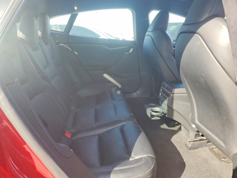 75182805 :رقم المزاد ، 5YJSA1E28LF415689 vin ، 2020 Tesla Model S مزاد بيع