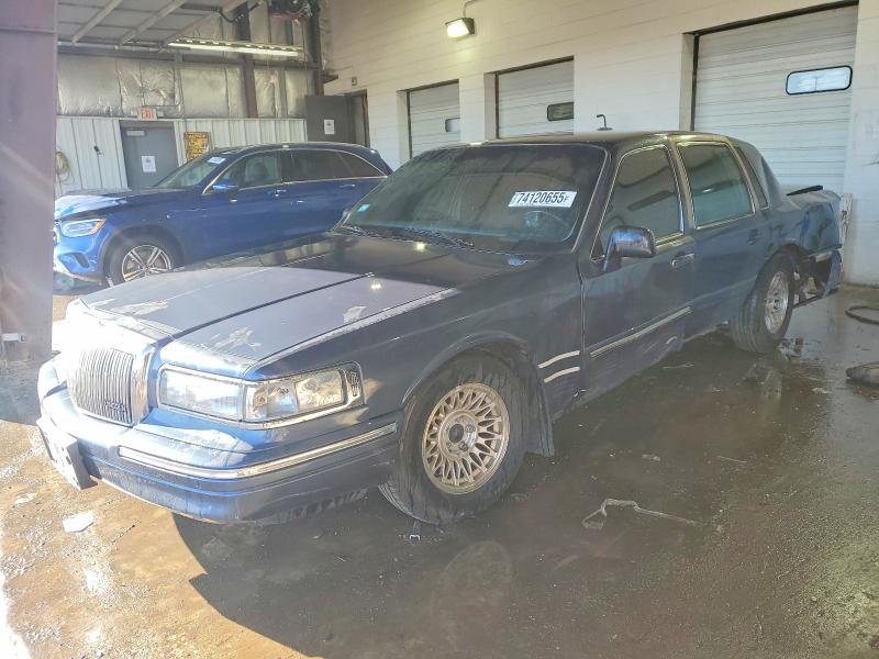 Продажа на аукционе авто 1996 Lincoln Town Car, vin: 1LNLM81W4TY624517, номер лота: 74120655