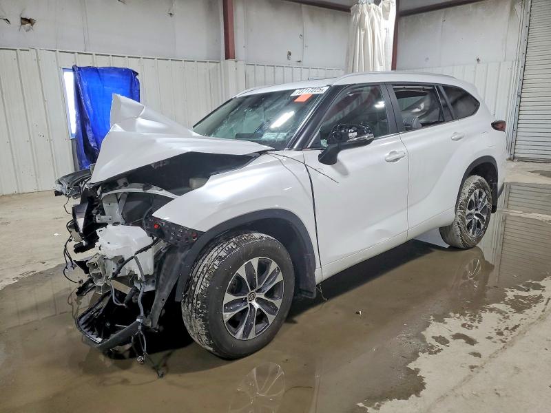 2024 Toyota Highlander მანქანა იყიდება აუქციონზე, vin: 5TDKDRBH5RS573670, აუქციონის ნომერი: 73717225