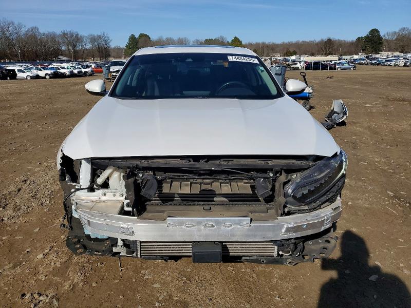 74404255 :رقم المزاد ، 1HGCV2F95NA007836 vin ، 2022 Honda Accord مزاد بيع