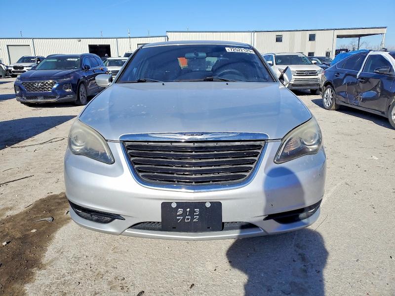 72522125 :رقم المزاد ، 1C3CCBBGXCN261349 vin ، 2012 Chrysler 200 مزاد بيع