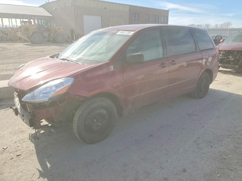 2010 Toyota Sienna მანქანა იყიდება აუქციონზე, vin: 5TDKK4CC7AS311469, აუქციონის ნომერი: 99831705