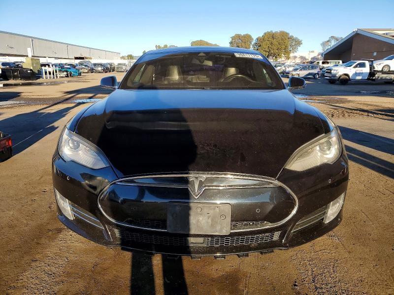 Продаж на аукціоні авто 2016 Tesla Model S, vin: 5YJSA1E26GF130558, номер лоту: 98817175