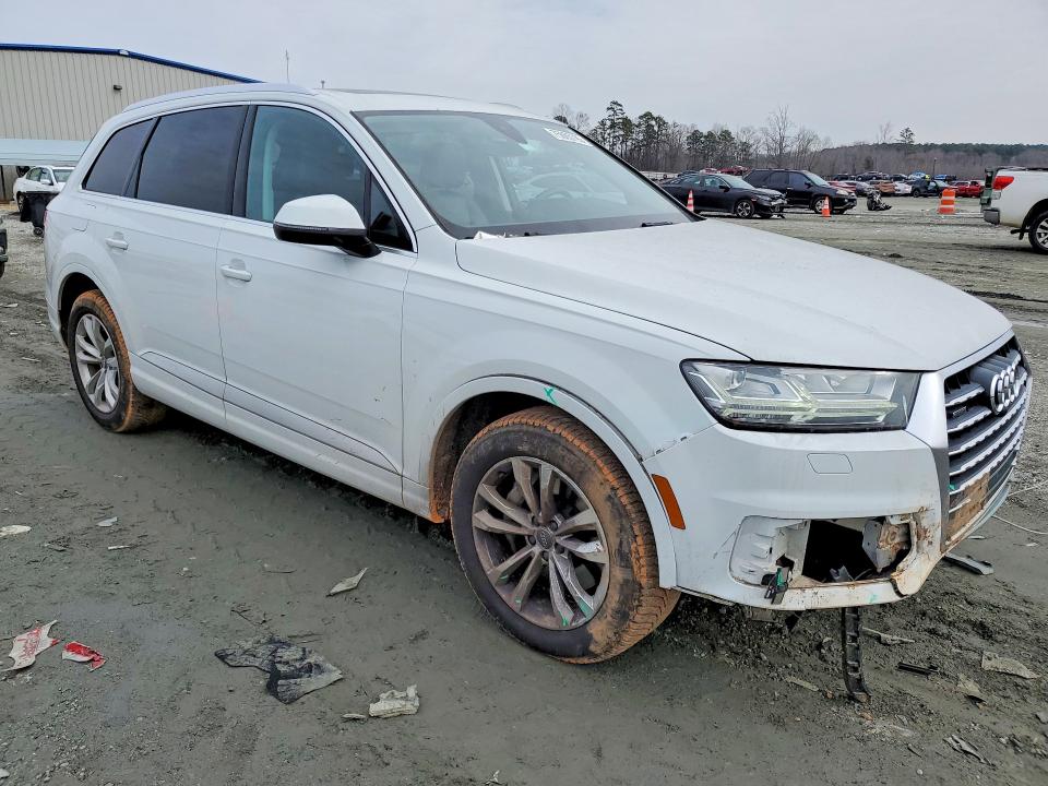 2018 Audi Q7 მანქანა იყიდება აუქციონზე, vin: WA1LAAF70JD003389, აუქციონის ნომერი: 75065795
