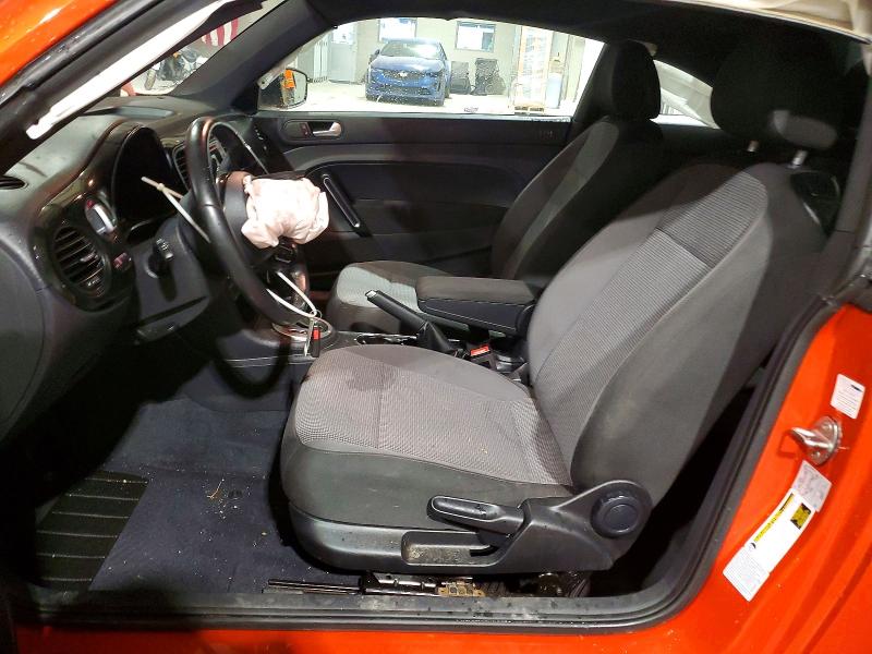 Продаж на аукціоні авто 2018 Volkswagen Beetle, vin: 3VWFD7AT1JM711508, номер лоту: 73090495