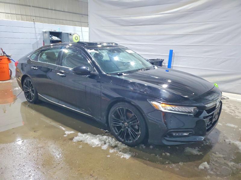 Продажа на аукционе авто 2018 Honda Accord, vin: 1HGCV2F96JA008911, номер лота: 73663975