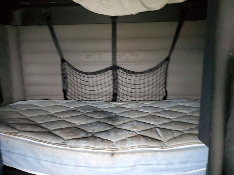 Продажа на аукционе авто 2020 Freightliner Cascadia 1, vin: 3AKJHHDR1LSLL9001, номер лота: 73658915