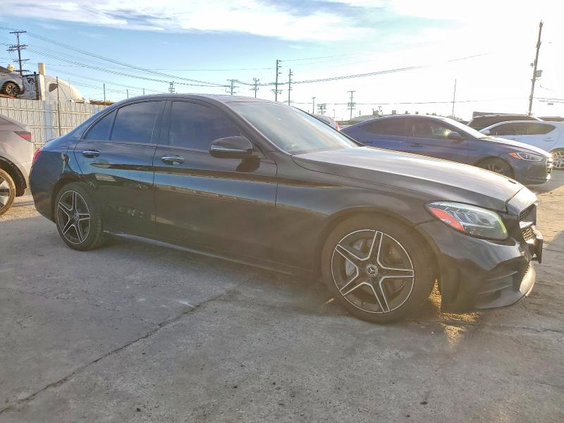 73083465 :رقم المزاد ، 55SWF8DB8LU323722 vin ، 2020 Mercedes-benz C مزاد بيع