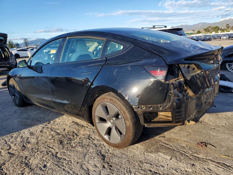 99804745 :رقم المزاد ، 5YJ3E1EB5NF194242 vin ، 2022 Tesla Model 3 مزاد بيع