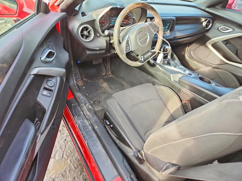 72680055 :رقم المزاد ، 1G1FB1RX6J0176426 vin ، 2018 Chevrolet Camaro مزاد بيع