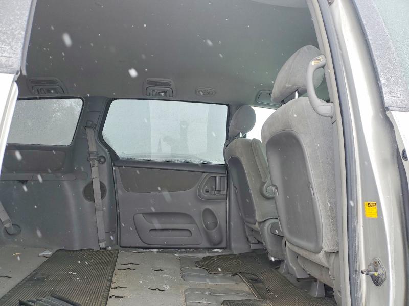 2004 Toyota Sienna მანქანა იყიდება აუქციონზე, vin: 5TDZA29C94S126292, აუქციონის ნომერი: 74585225