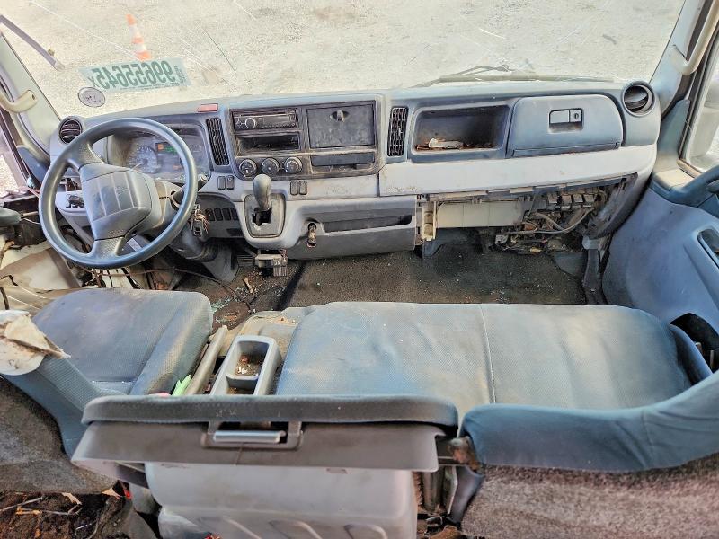 99655645 :رقم المزاد ، JL6BPH1A9FK000822 vin ، 2015 Mitsubishi Fe Fec72w مزاد بيع