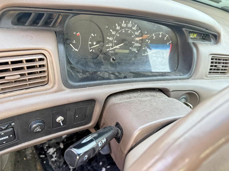 1998 Toyota Camry მანქანა იყიდება აუქციონზე, vin: 4T1BG22KXWU836748, აუქციონის ნომერი: 73780485