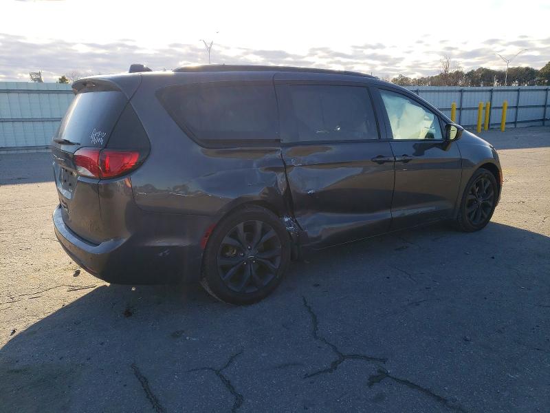 2020 Chrysler Pacifica მანქანა იყიდება აუქციონზე, vin: 2C4RC1BG1LR233054, აუქციონის ნომერი: 73158565