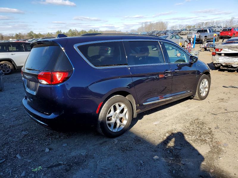 Продажа на аукционе авто 2017 Chrysler Pacifica, vin: 2C4RC1BG9HR823350, номер лота: 72911945
