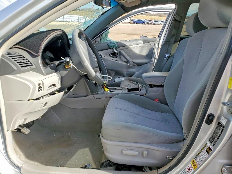 98287135 :رقم المزاد ، 4T1BF3EK7BU694583 vin ، 2011 Toyota Camry مزاد بيع
