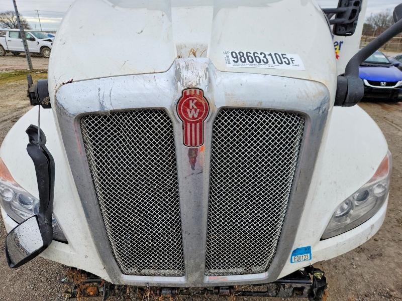 Продажа на аукционе авто 2024 Kenworth T680, vin: 1XKYD49X7RJ320247, номер лота: 98663105