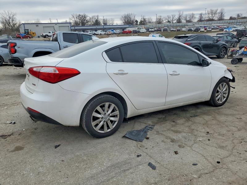 Продаж на аукціоні авто 2014 Kia Forte, vin: KNAFX4A82E5172328, номер лоту: 98646655