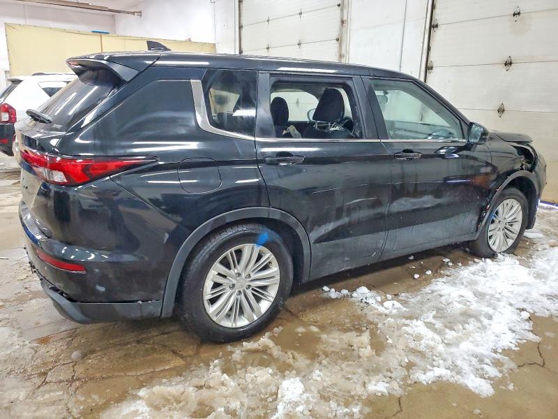 74841115 :رقم المزاد ، JA4J4TA89NZ082872 vin ، 2022 Mitsubishi Outlander مزاد بيع