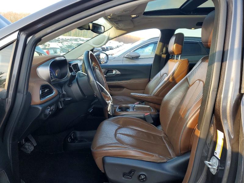 74283645 :رقم المزاد ، 2C4RC1GG0JR182734 vin ، 2018 Chrysler Pacifica مزاد بيع
