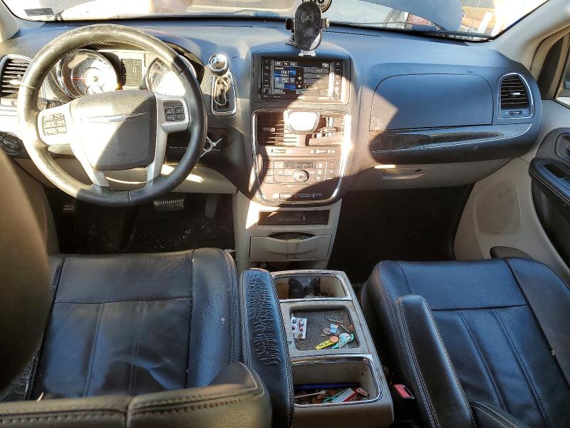 72821725 :رقم المزاد ، 2C4RC1BG8ER238464 vin ، 2014 Chrysler Town & Country مزاد بيع