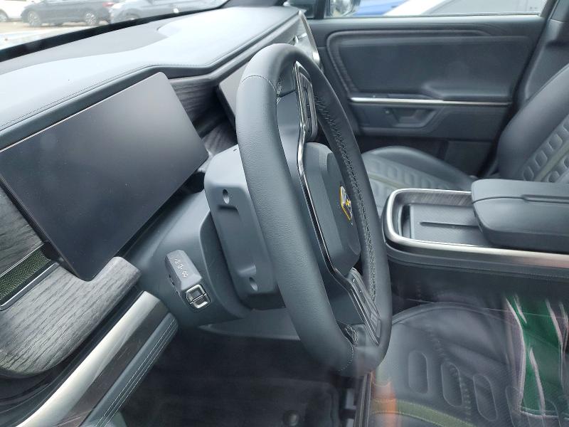 99208915 :رقم المزاد ، 7PDSGBBA4SN073036 vin ، 2025 Rivian R1s مزاد بيع