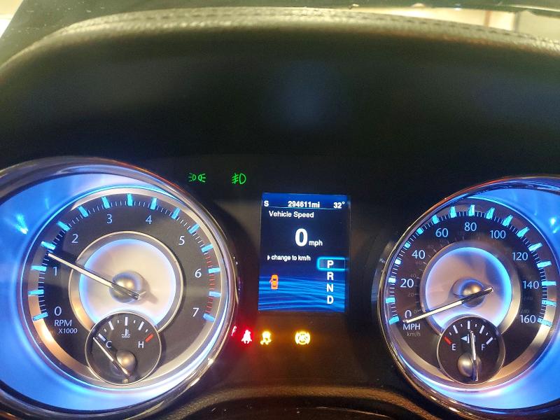 Продажа на аукционе авто 2013 Chrysler 300c, vin: 2C3CCAKT9DH717326, номер лота: 74472675