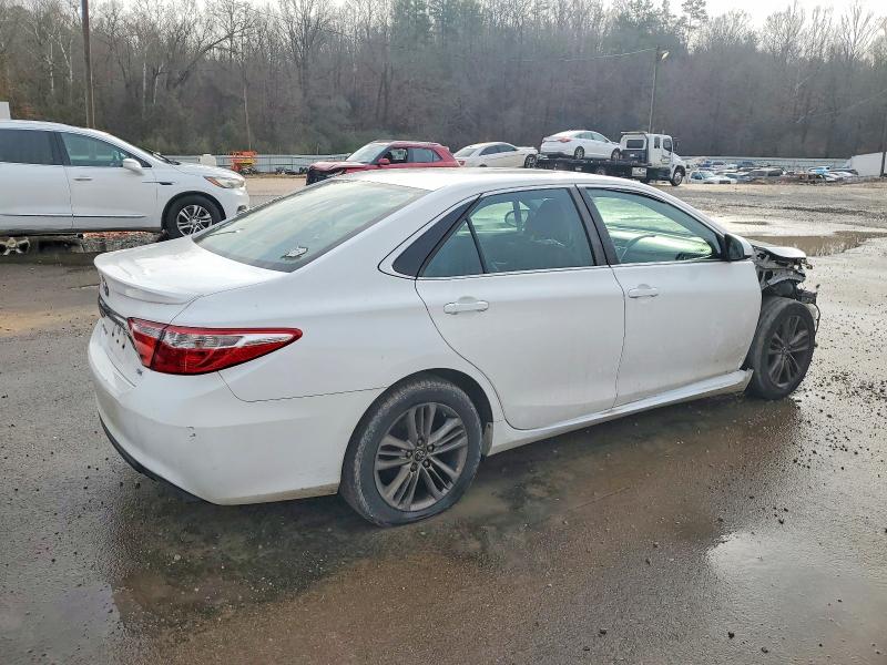 2015 Toyota Camry Le მანქანა იყიდება აუქციონზე, vin: 4T1BF1FK4FU892109, აუქციონის ნომერი: 97855055