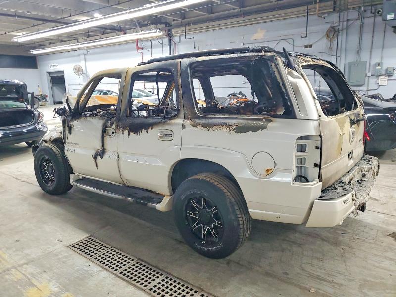Продажа на аукционе авто 2004 Cadillac Escalade, vin: 1GYEK63N44R264358, номер лота: 98875065