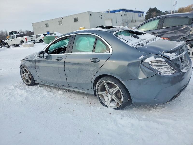73642595 :رقم المزاد ، 55SWF4KBXHU226640 vin ، 2017 Mercedes-benz C مزاد بيع