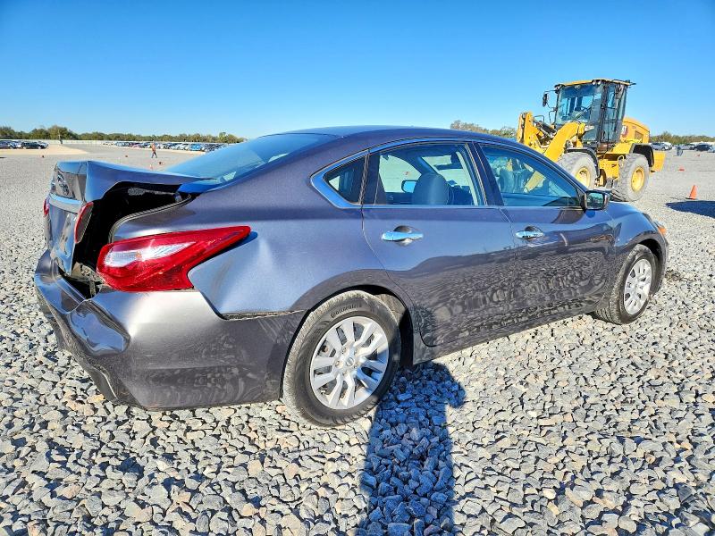 2017 Nissan Altima მანქანა იყიდება აუქციონზე, vin: 1N4AL3AP2HC224024, აუქციონის ნომერი: 74225305