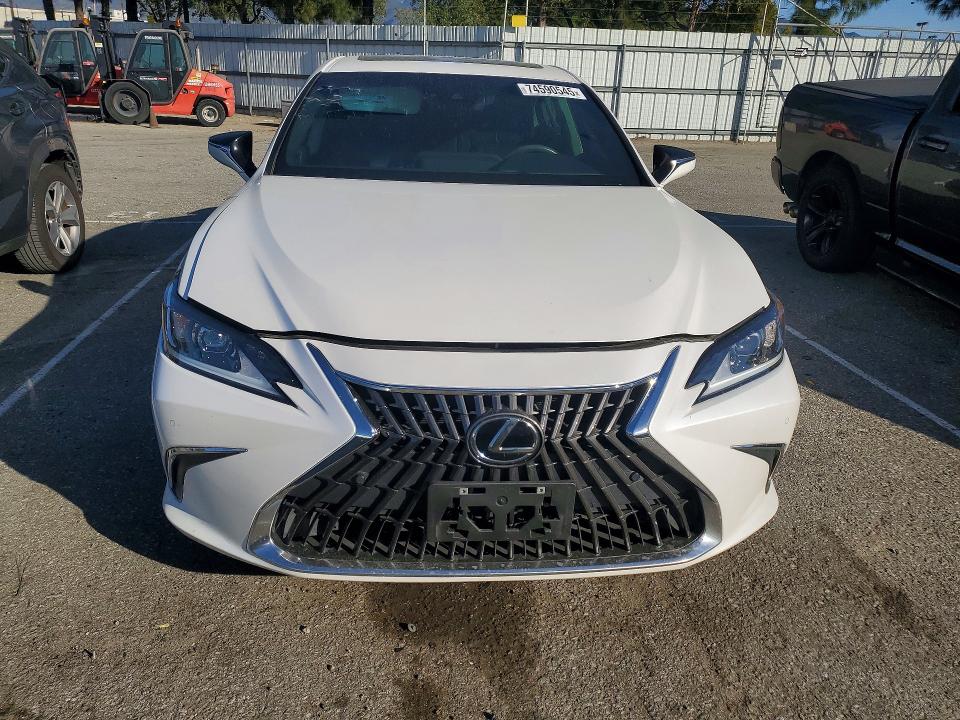 Продажа на аукционе авто 2022 Lexus Es, vin: 58ADZ1B17NU126833, номер лота: 74590545