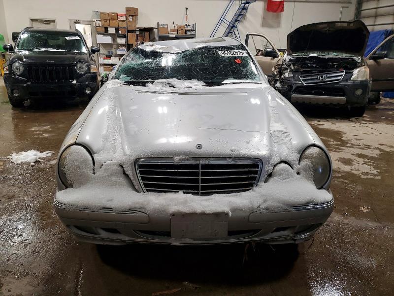 Продажа на аукционе авто 2000 Mercedes-benz E, vin: WDBJF83J7YX040423, номер лота: 96482695