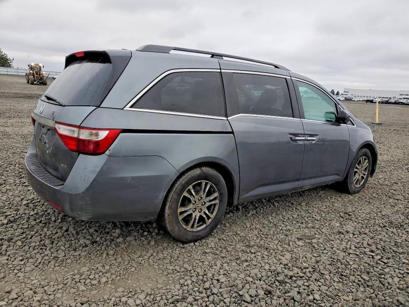74158305 :رقم المزاد ، 5FNRL5H64BB068746 vin ، 2011 Honda Odyssey مزاد بيع