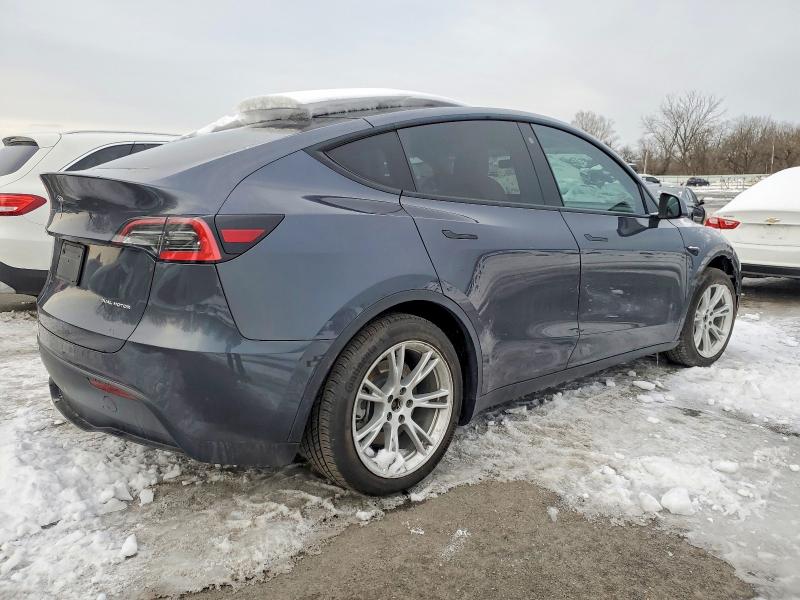 74821045 :رقم المزاد ، 5YJYGDEE8MF085123 vin ، 2021 Tesla Model Y مزاد بيع