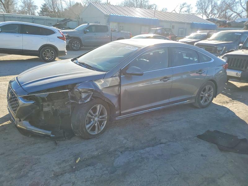 77188825 :رقم المزاد ، 5NPE34AF5JH687441 vin ، 2018 Hyundai Sonata مزاد بيع