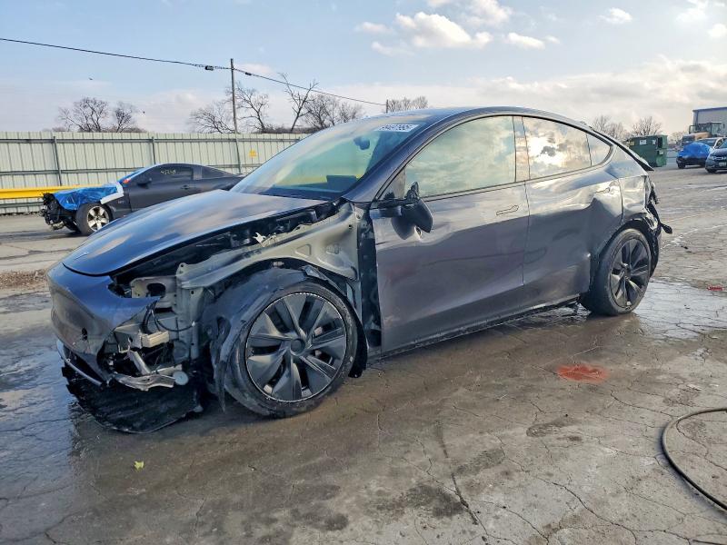 Auction sale of the 2024 Tesla Model Y, vin: 7SAYGDED7RF112734, lot number: 99497995