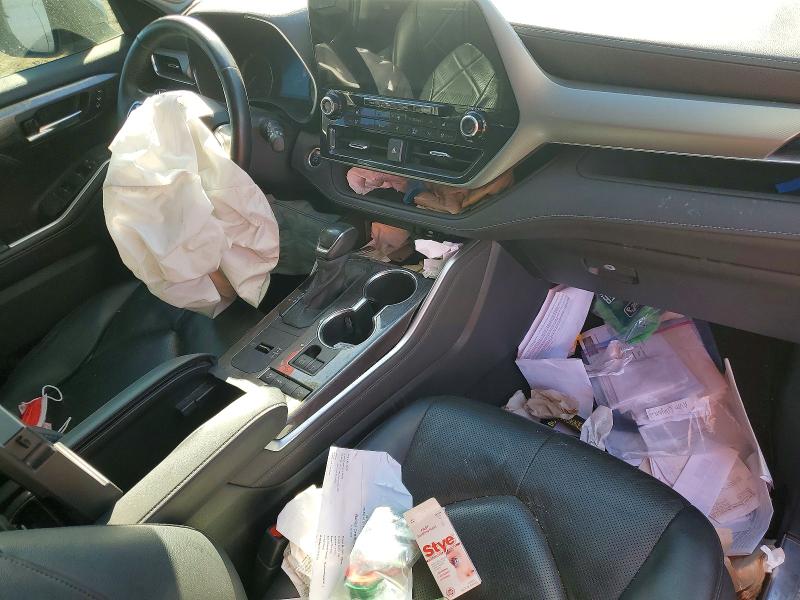 98866365 :رقم المزاد ، 5TDFZRAHXMS041022 vin ، 2021 Toyota Highlander مزاد بيع