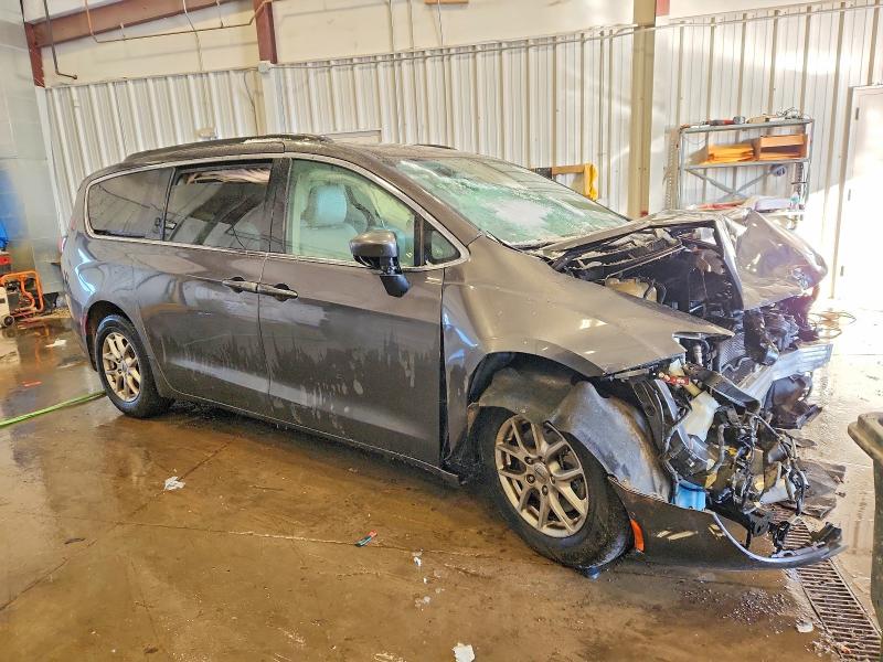 2021 Chrysler Voyager მანქანა იყიდება აუქციონზე, vin: 2C4RC1DG9MR551986, აუქციონის ნომერი: 73625245