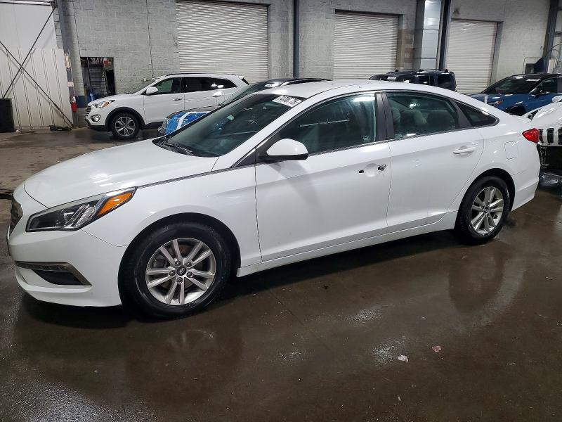 2015 Hyundai Sonata Se მანქანა იყიდება აუქციონზე, vin: 5NPE24AFXFH004417, აუქციონის ნომერი: 74700775