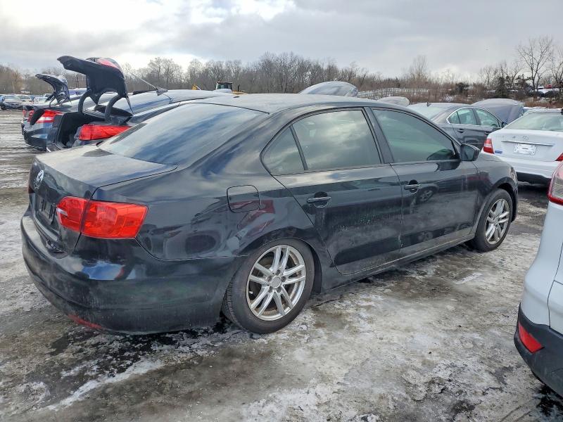 98385155 :رقم المزاد ، 3VW1K7AJ8EM333496 vin ، 2014 Volkswagen Jetta مزاد بيع