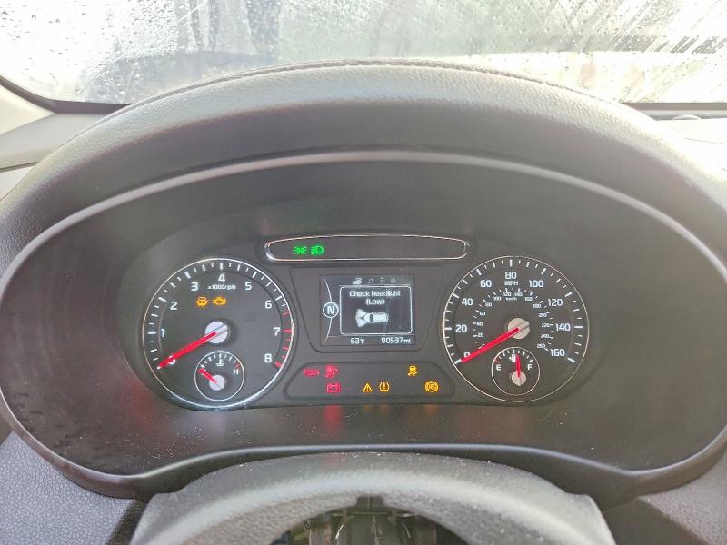 98630225 :رقم المزاد ، 5XYPG4A38HG321641 vin ، 2017 Kia Sorento مزاد بيع